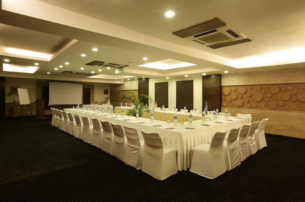 Corporate Regency Hotel New Delhi Luaran gambar