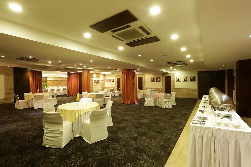Corporate Regency Hotel New Delhi Luaran gambar