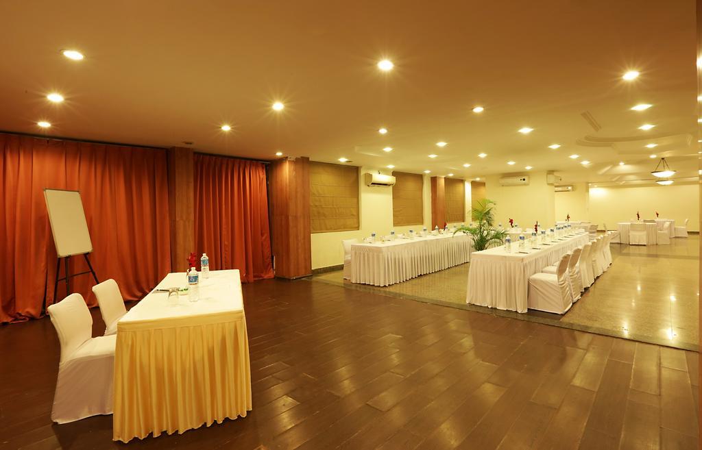 Corporate Regency Hotel New Delhi Luaran gambar