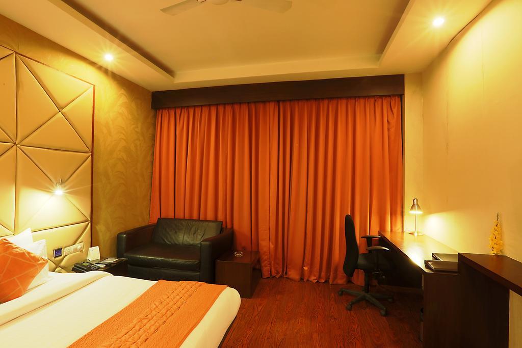 Corporate Regency Hotel New Delhi Luaran gambar