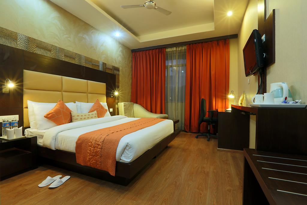 Corporate Regency Hotel New Delhi Luaran gambar