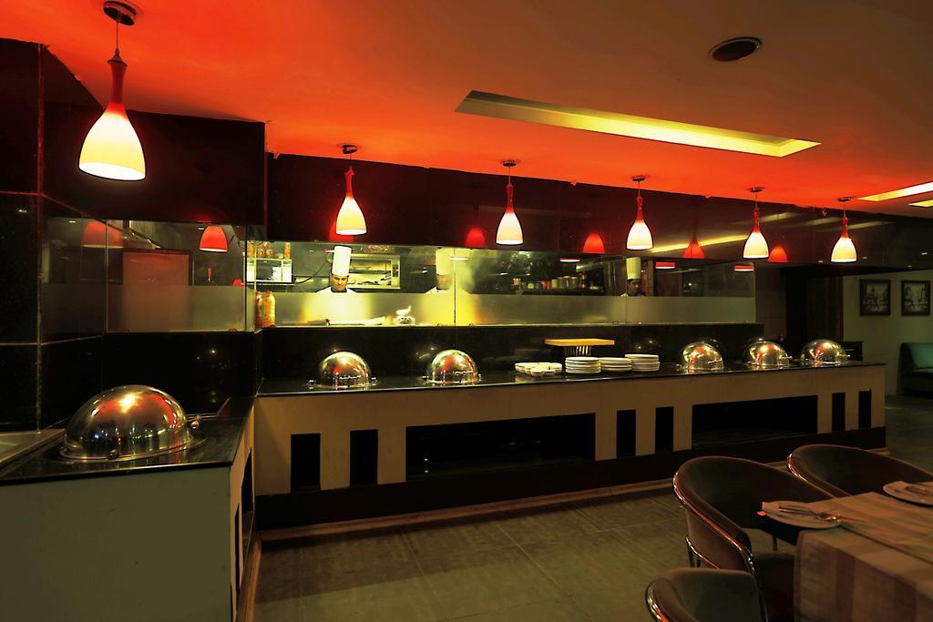 Corporate Regency Hotel New Delhi Luaran gambar