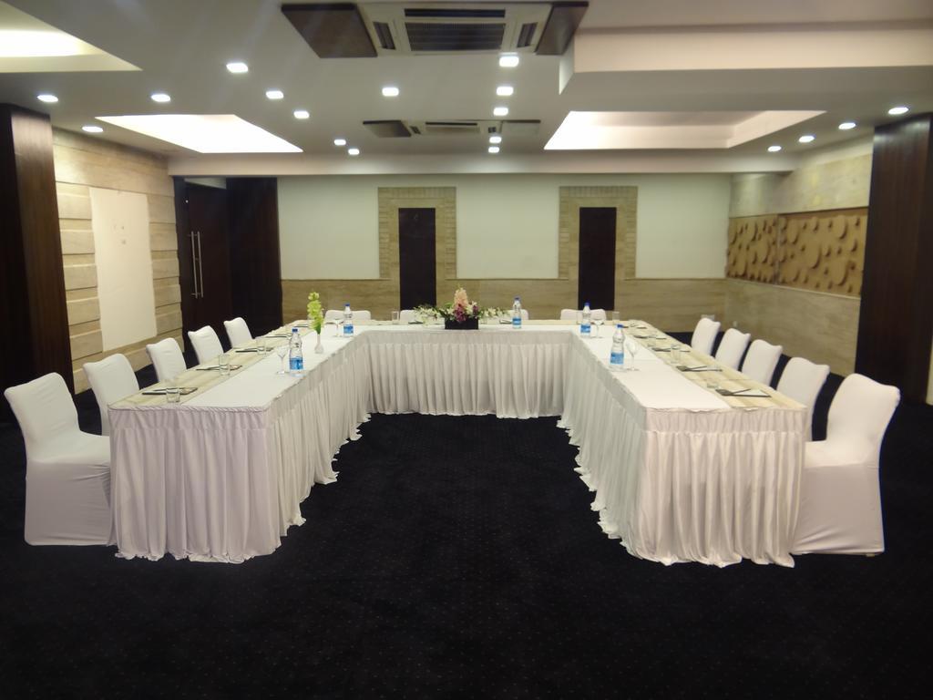 Corporate Regency Hotel New Delhi Luaran gambar