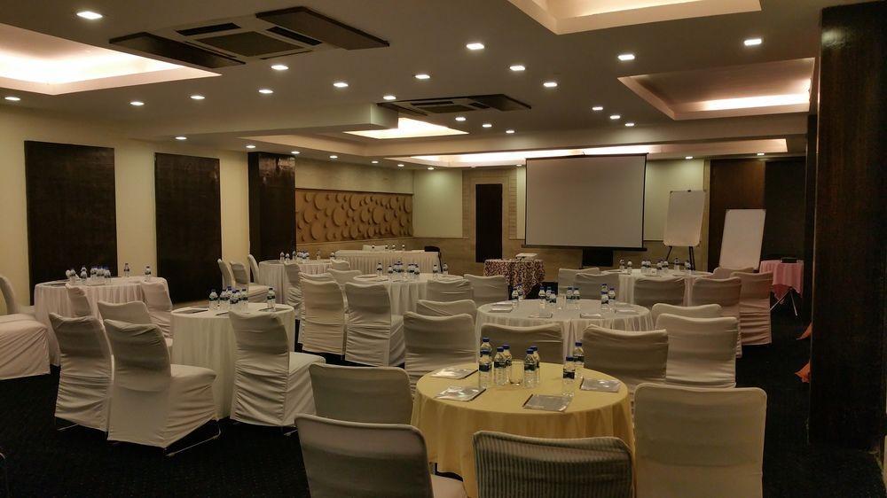 Corporate Regency Hotel New Delhi Luaran gambar