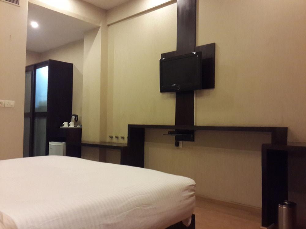 Corporate Regency Hotel New Delhi Luaran gambar