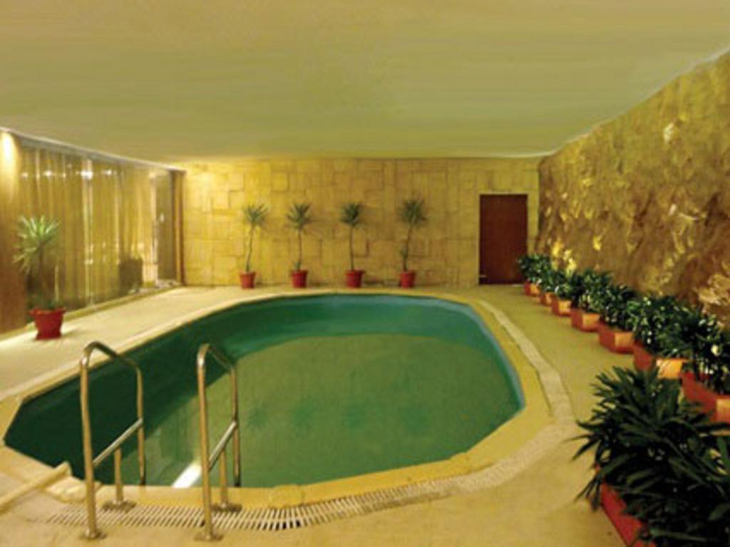 Corporate Regency Hotel New Delhi Luaran gambar